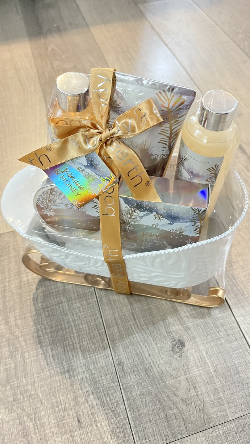 Heart & Earth Deluxe 5-Piece Jasmine & Honey Gift Set