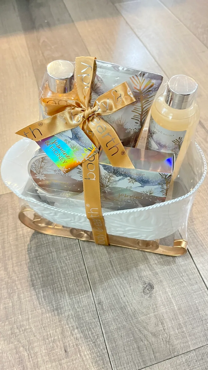 Heart & Earth Deluxe 5-Piece Jasmine & Honey Gift Set thumbnail