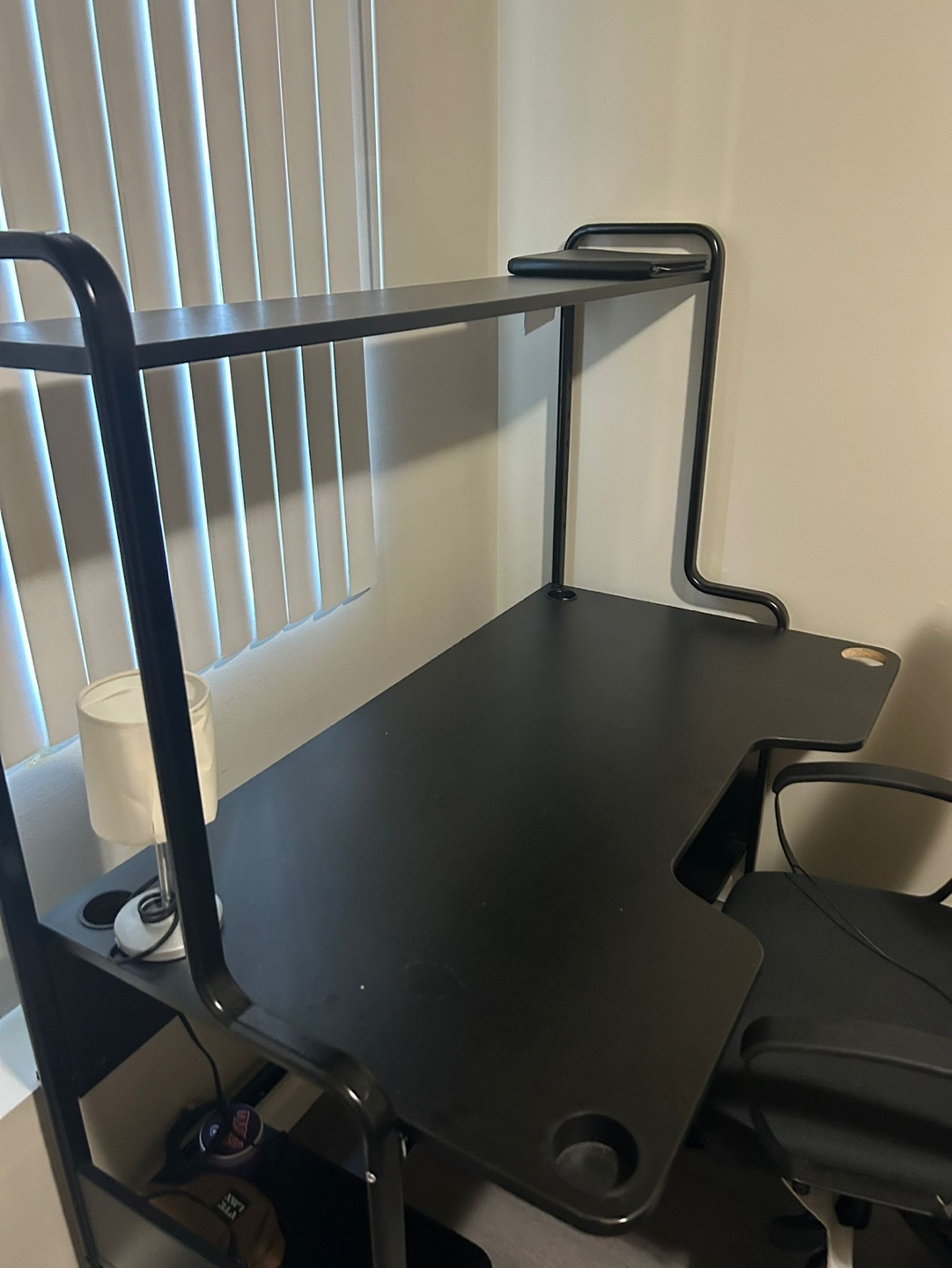 Office Desk - photo 2