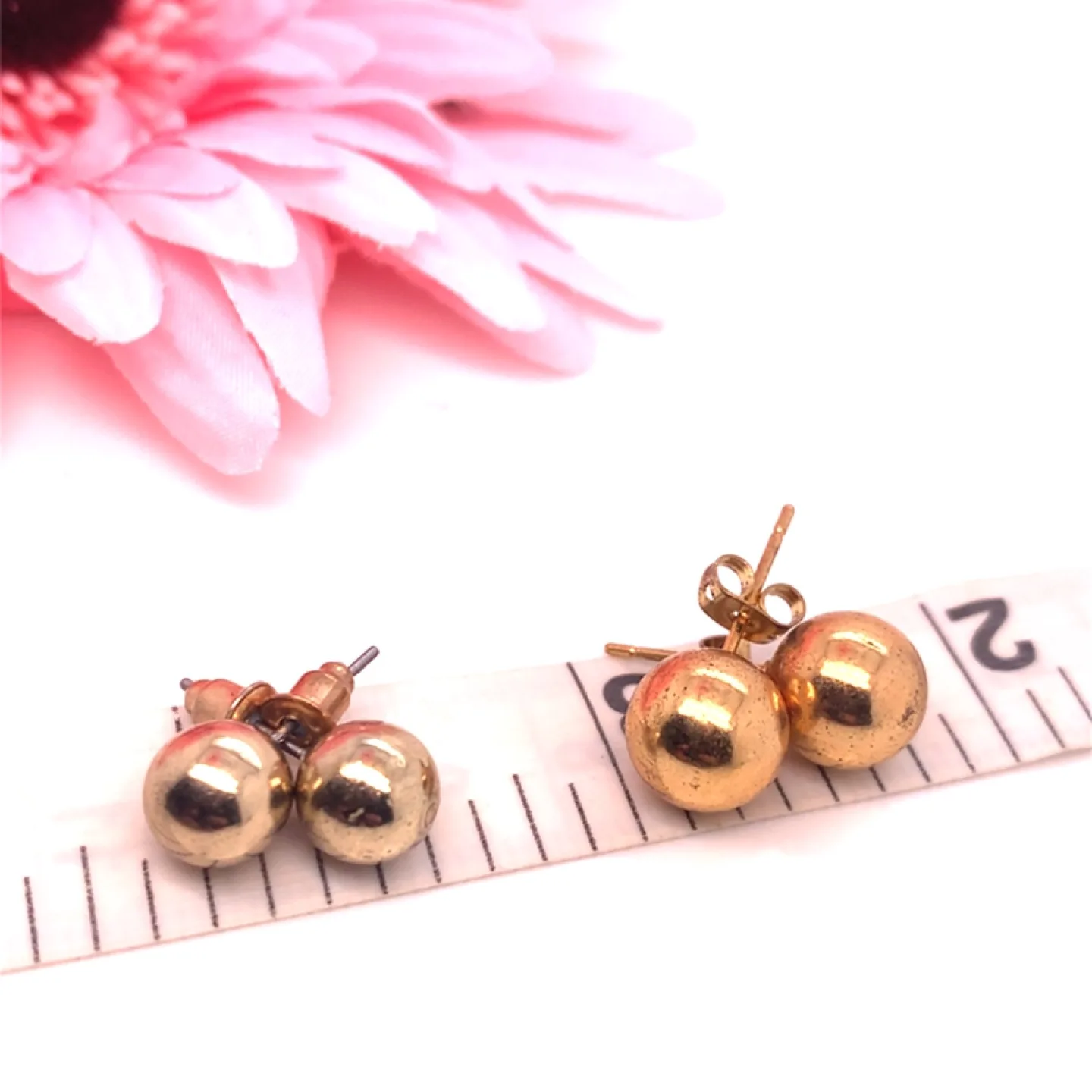 Gold Tone Earrings Lot - 13 pairs image indicator(6)