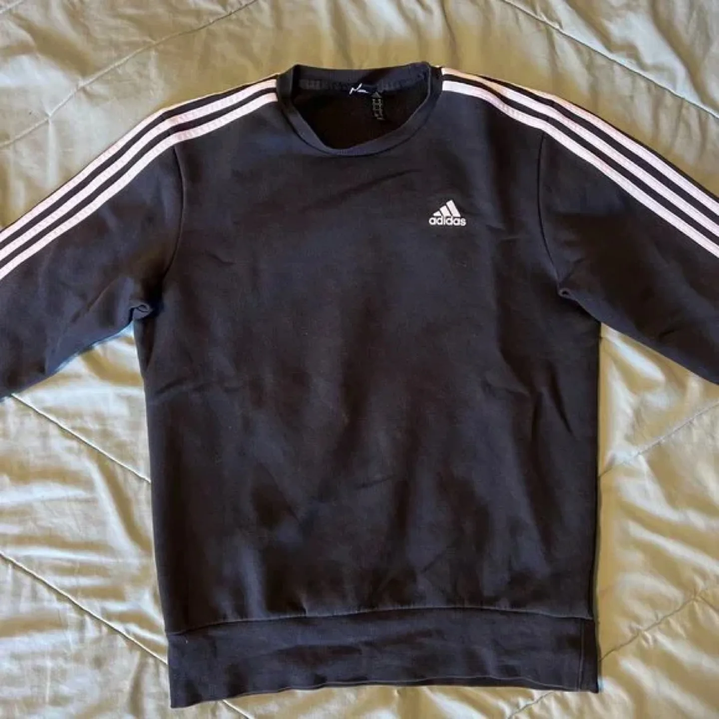 Adidas Essentials Crewneck Sweatshirt thumbnail