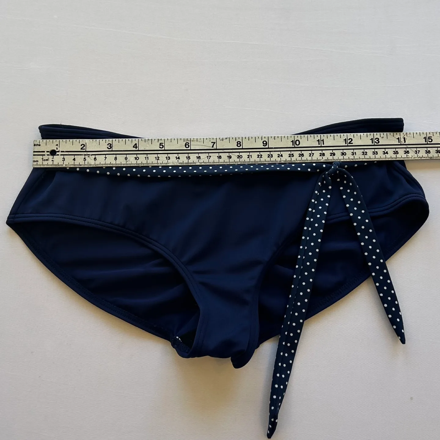 Venus Hip Hugger Low Rise Bikini Bottoms Ruched Back Size 8 image indicator(2)
