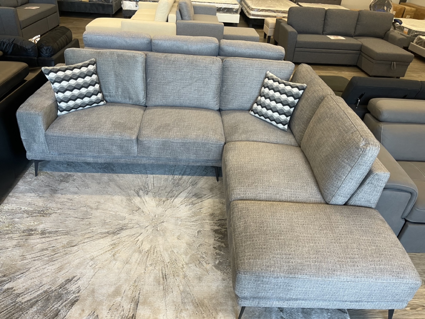 BRING HOME STOCK ON HAND❗️SECTIONAL SOFA 🛋️ - photo 2