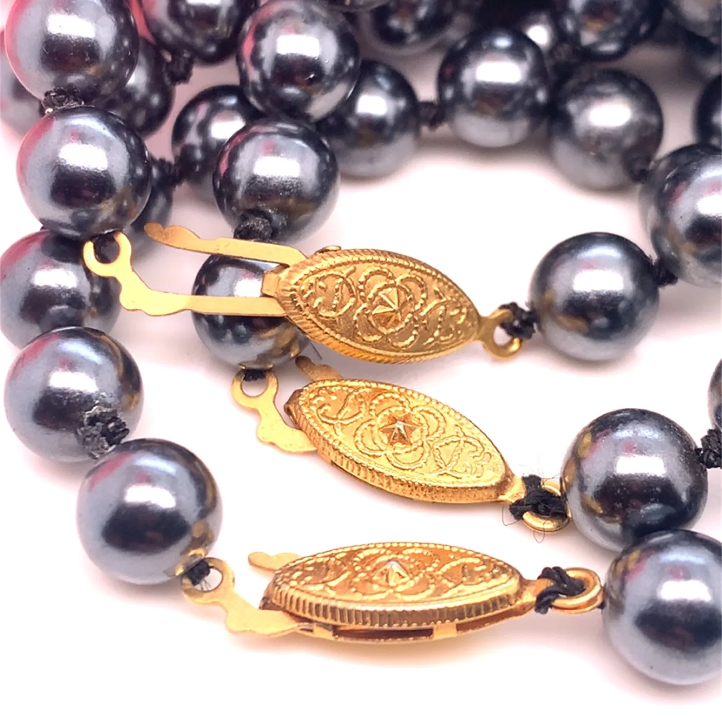 Lot of 4 Dark Grey Pearl Necklace with Gold Clasp image indicator(3)