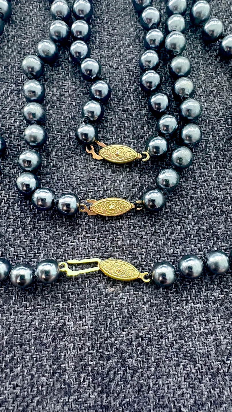 Lot of 4 Dark Grey Pearl Necklace with Gold Clasp image indicator(7)