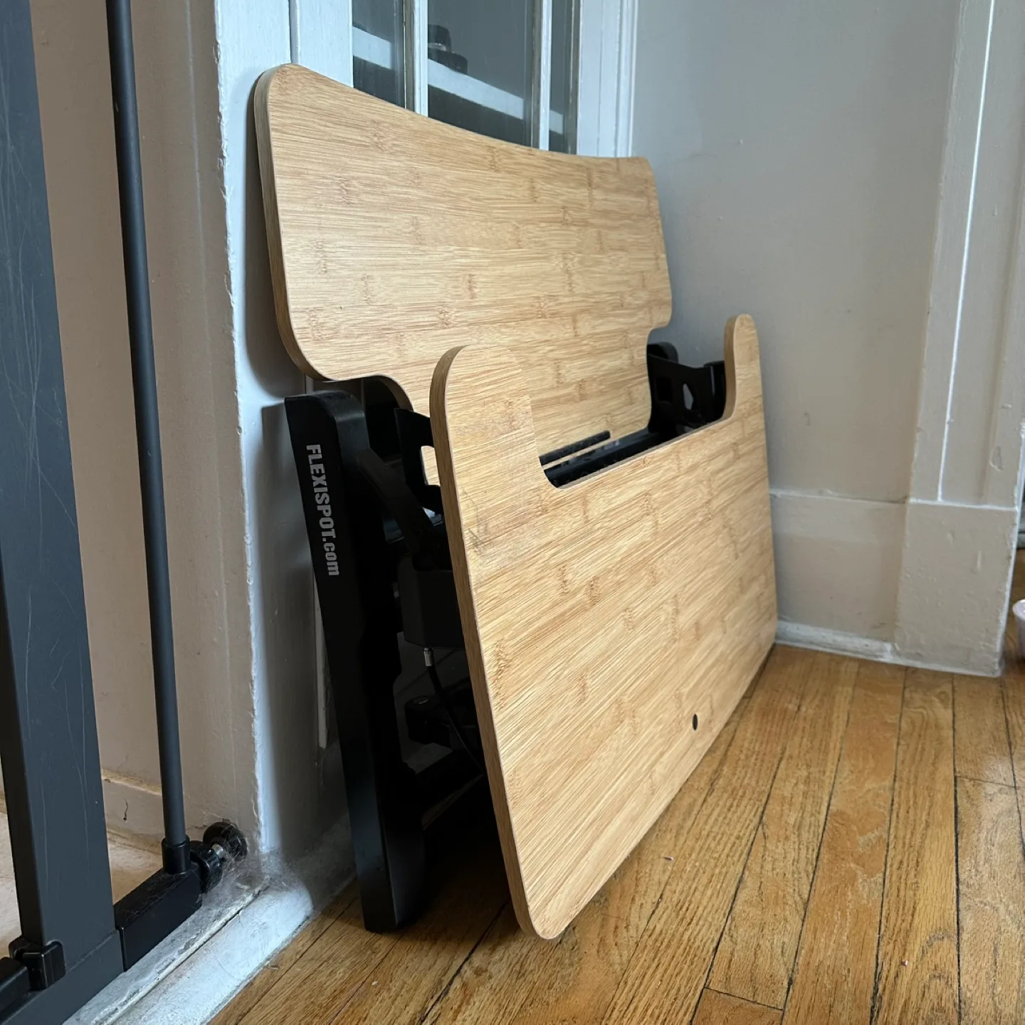 FLEXISPOT 28 inch Standing Desk Converter image indicator(2)