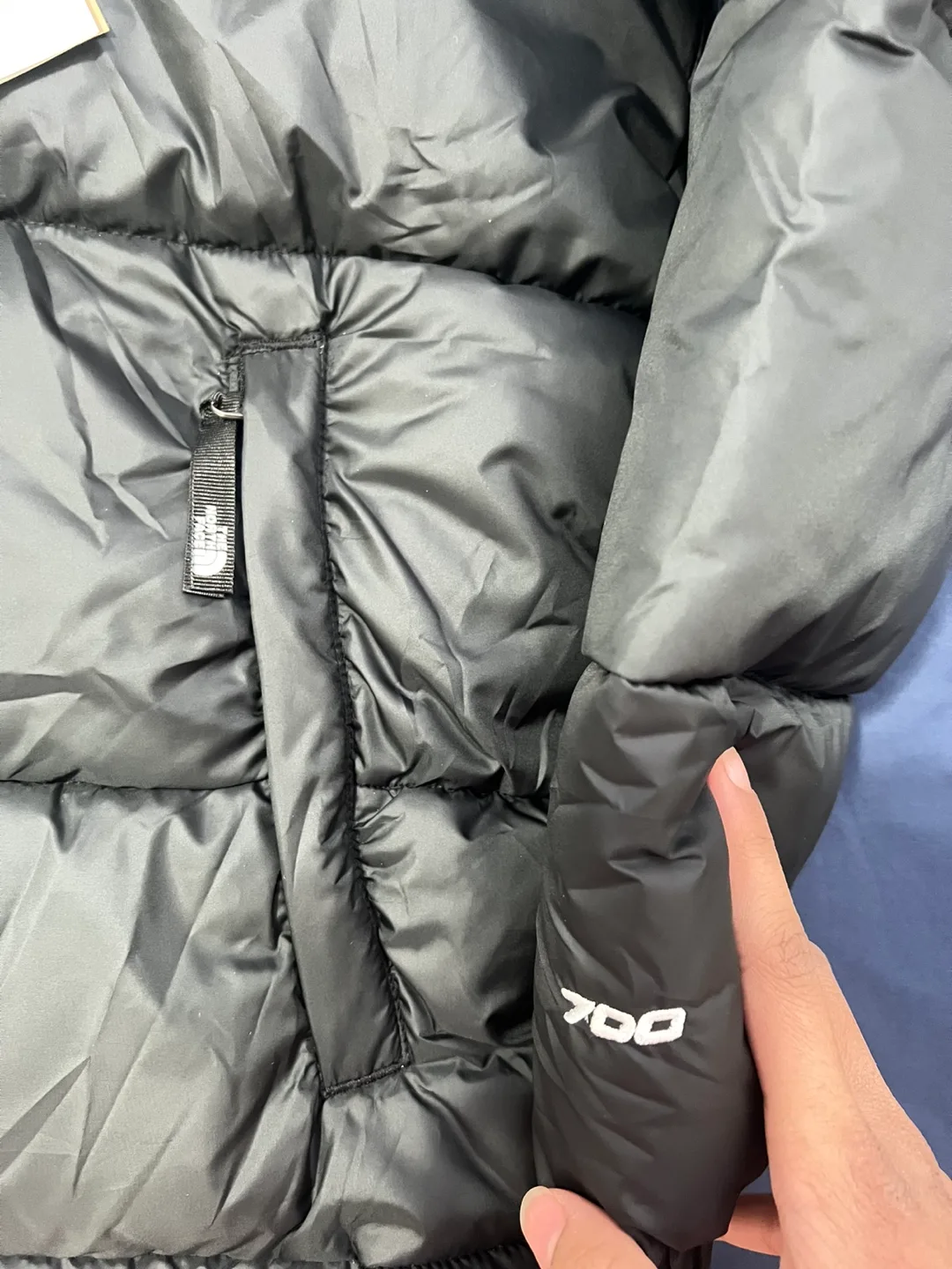 The North Face 700 Fill Power Puffer Jacket - Men's Size Medium image indicator(4)