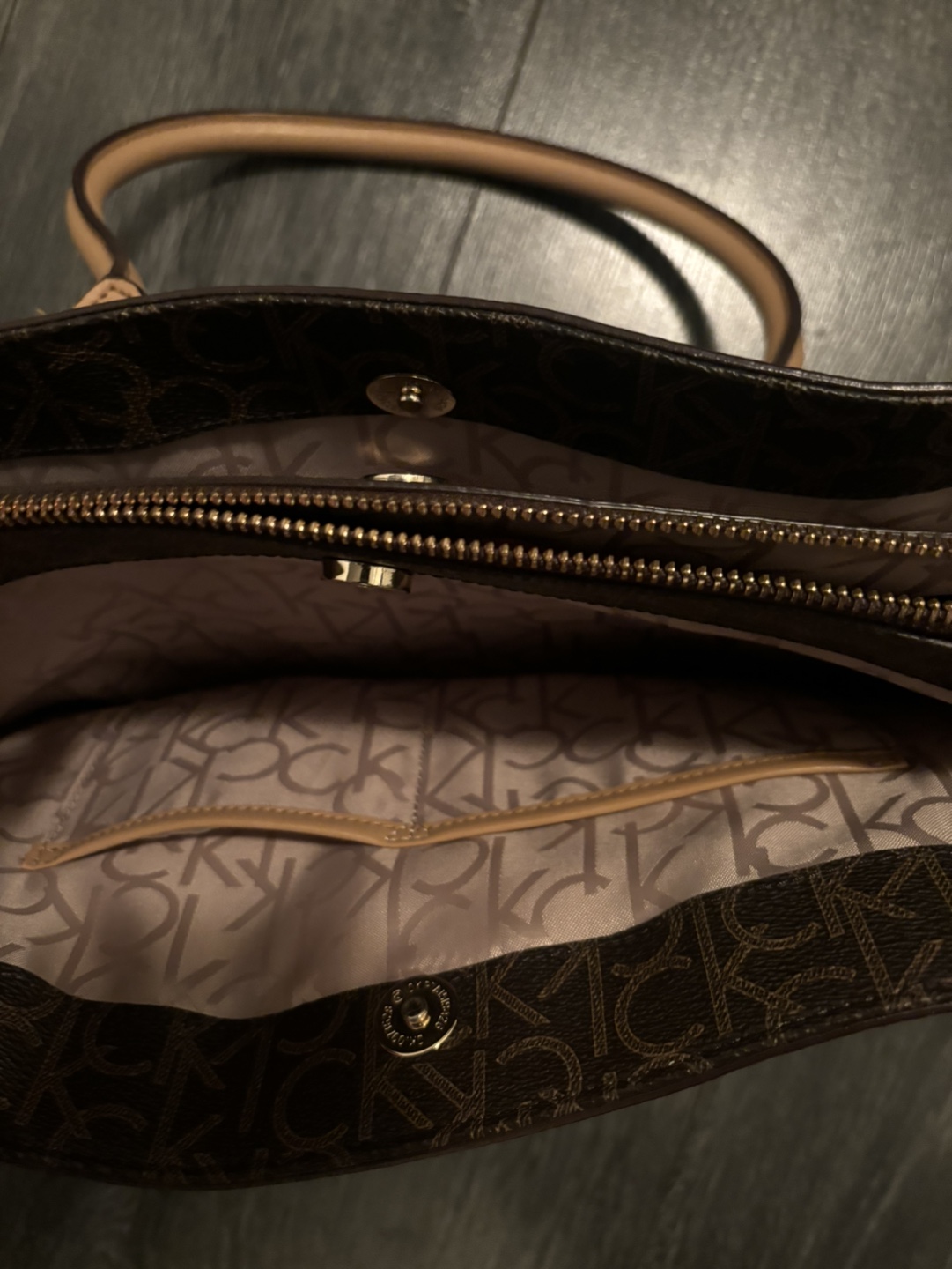 Calvin Klein Monogram Tote Bag - photo 5