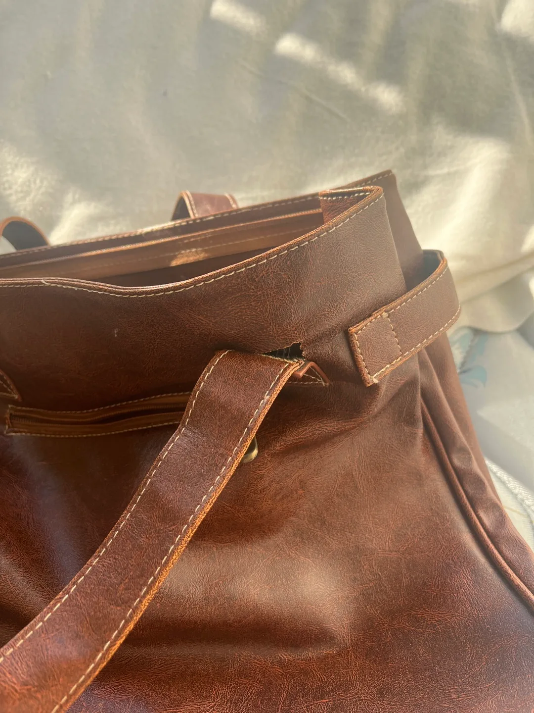 Brown Leather Tote Bag image indicator(2)