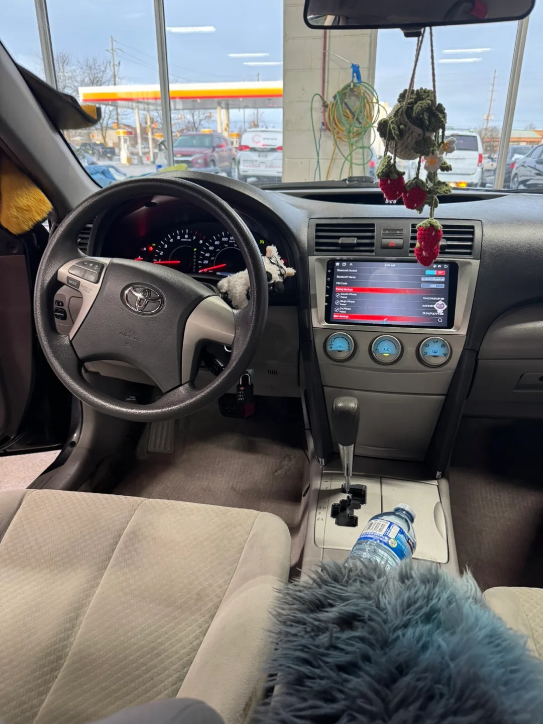 Toyota Camry (Apple CarPlay/ Android Auto) image indicator(3)