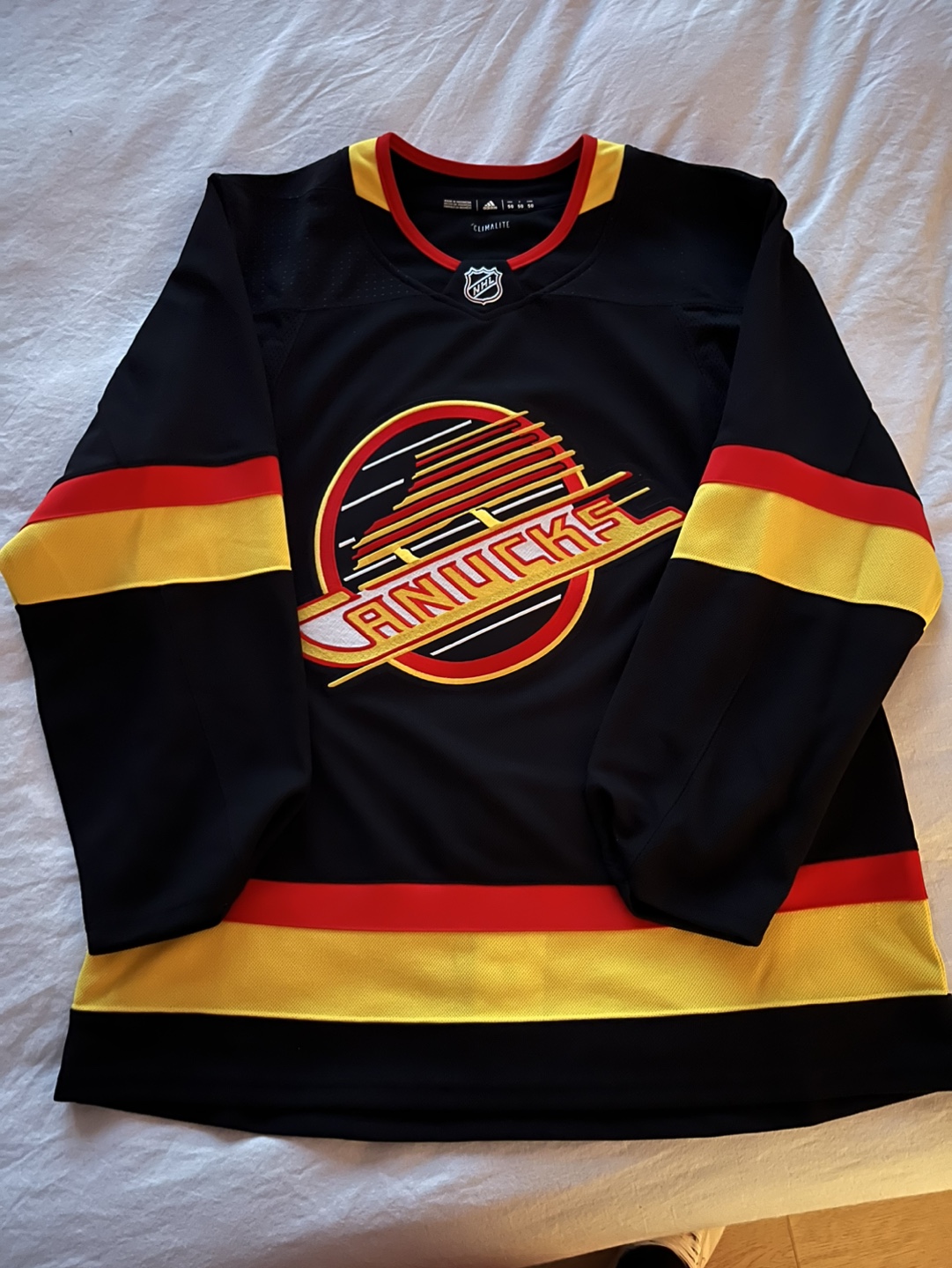 Adidas Canucks Skate NHL Jersey Size 50