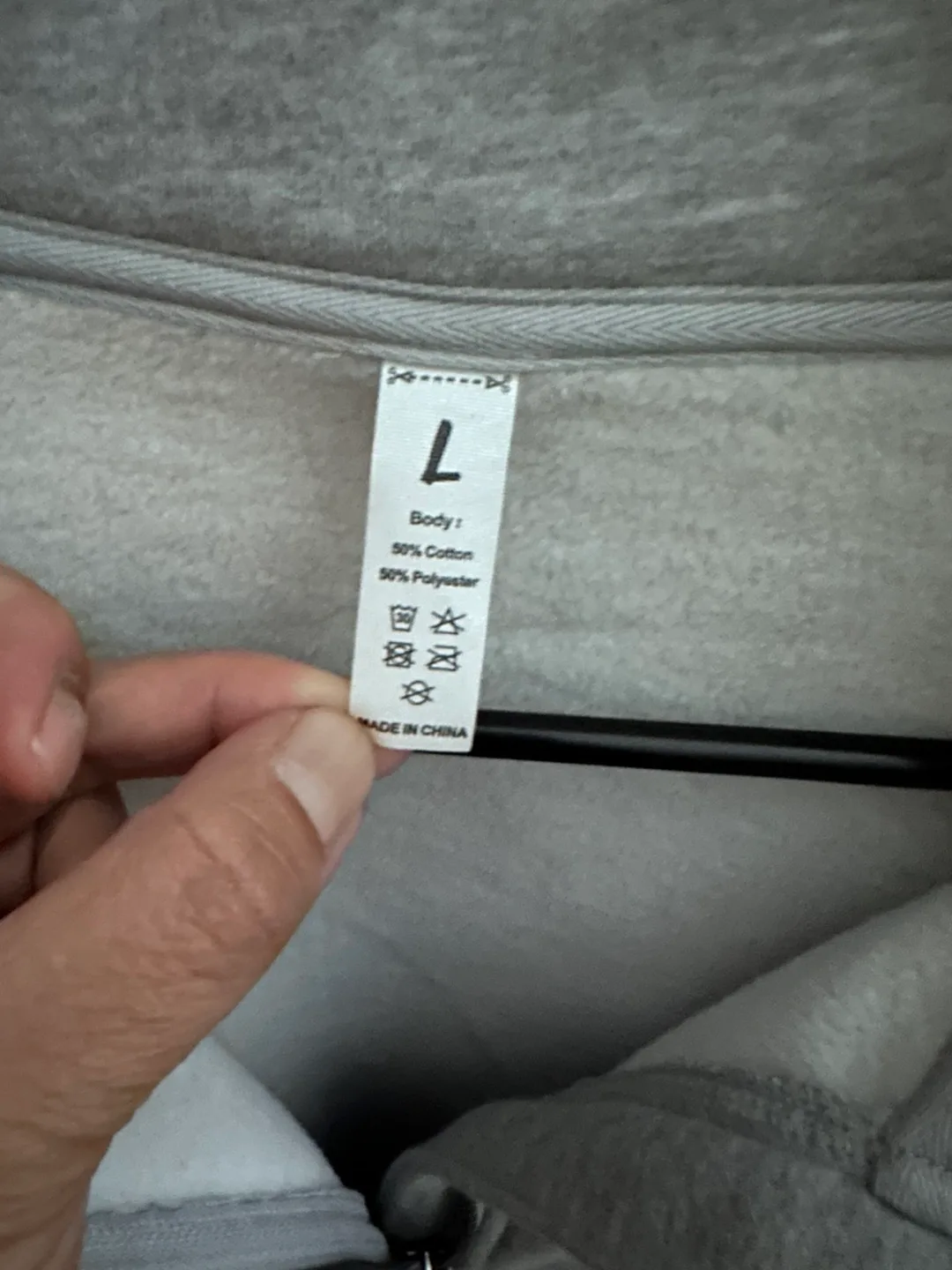 Cropped pullover image indicator(5)