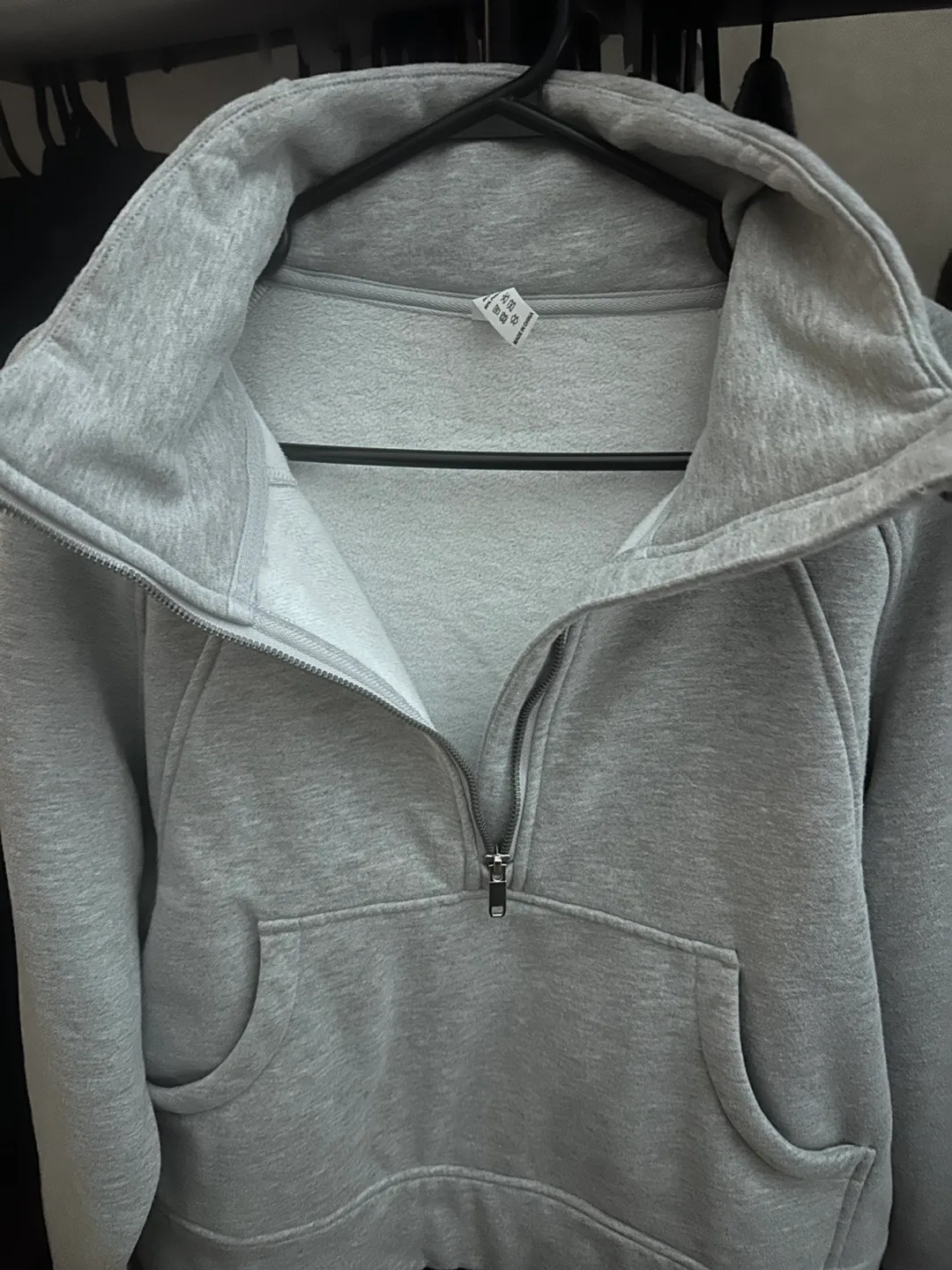 Cropped pullover image indicator(3)