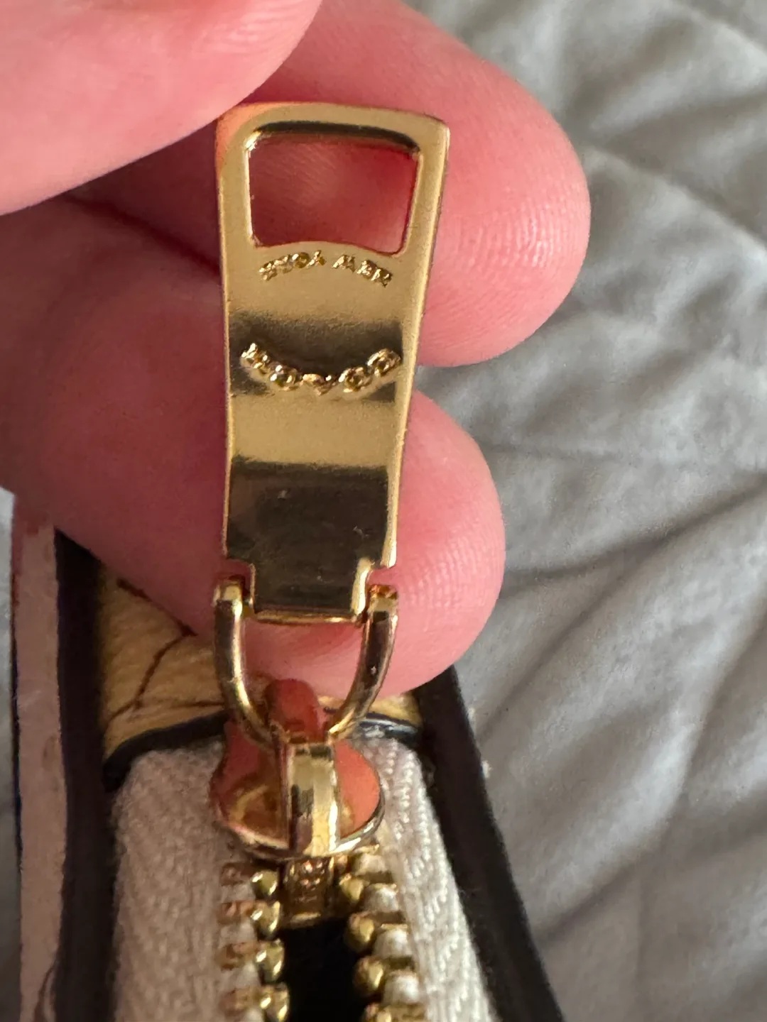 Coach Floral Card Case with Chain image indicator(5)