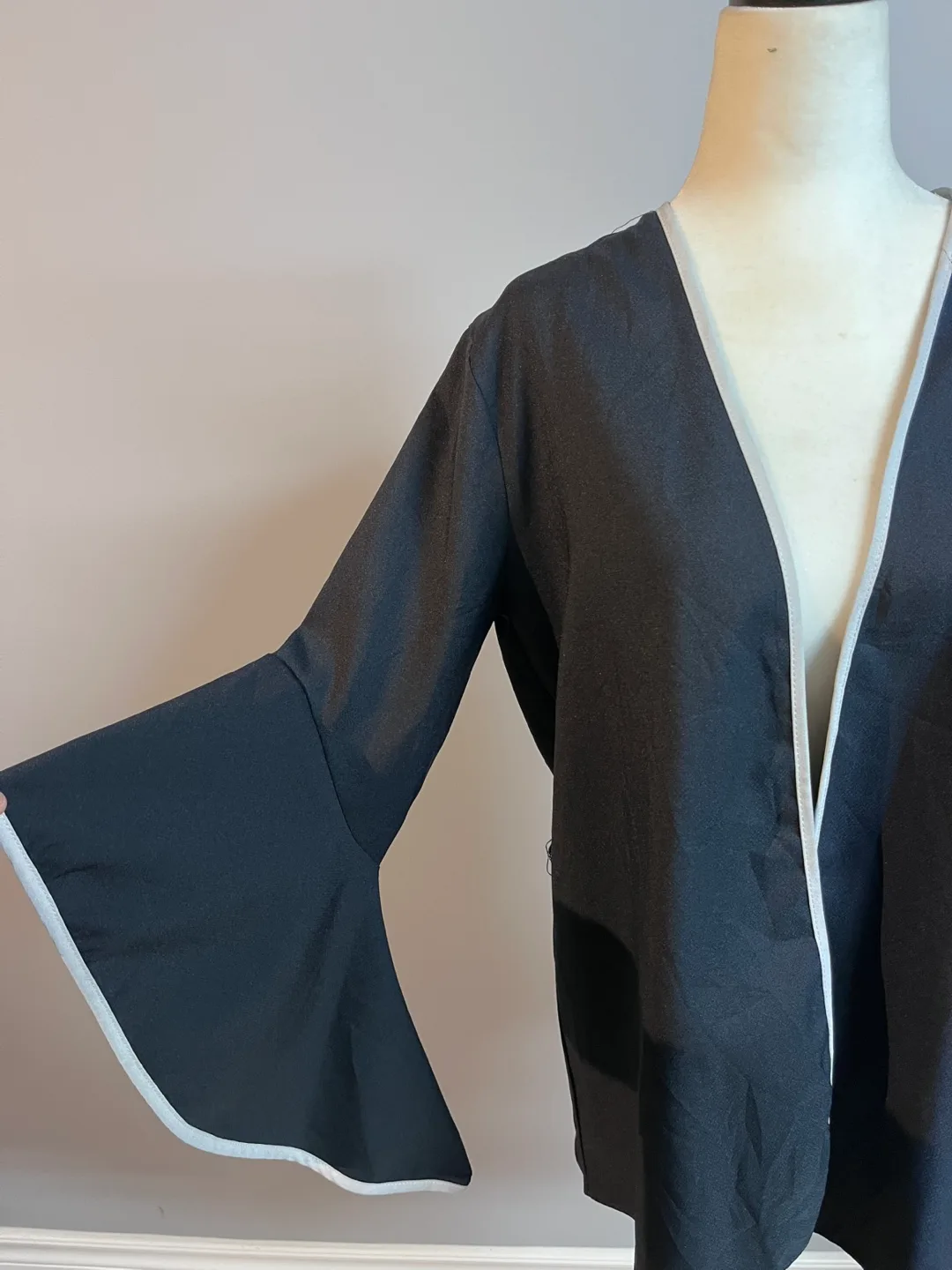 Another Story Black Bell Sleeve Jacket Size M image indicator(2)