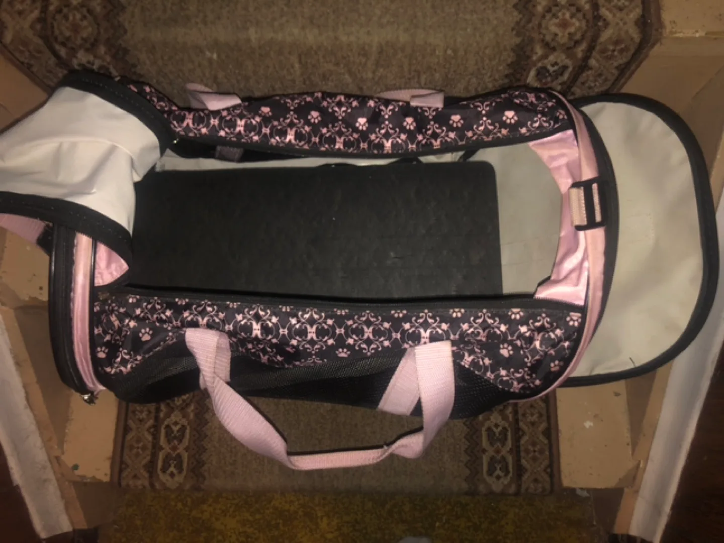 Pet Travel Carrier Bag image indicator(4)