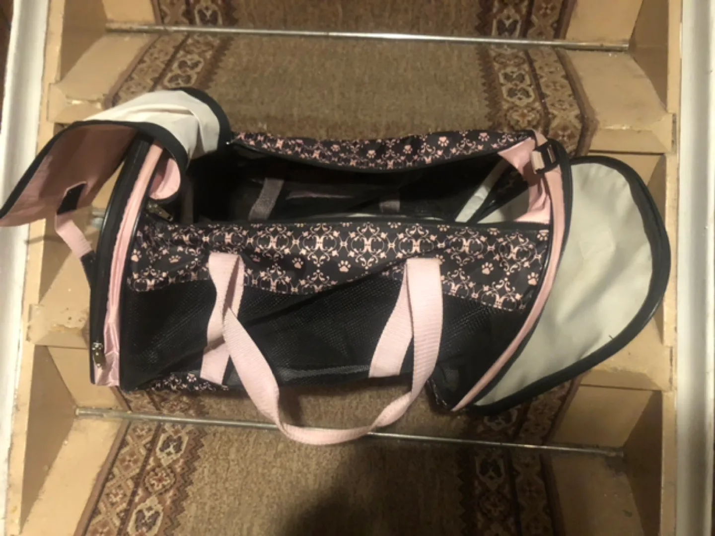 Pet Travel Carrier Bag image indicator(3)