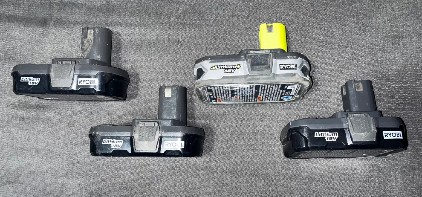 4 Ryobi 18V Lithium-ion Batteries image indicator(2)