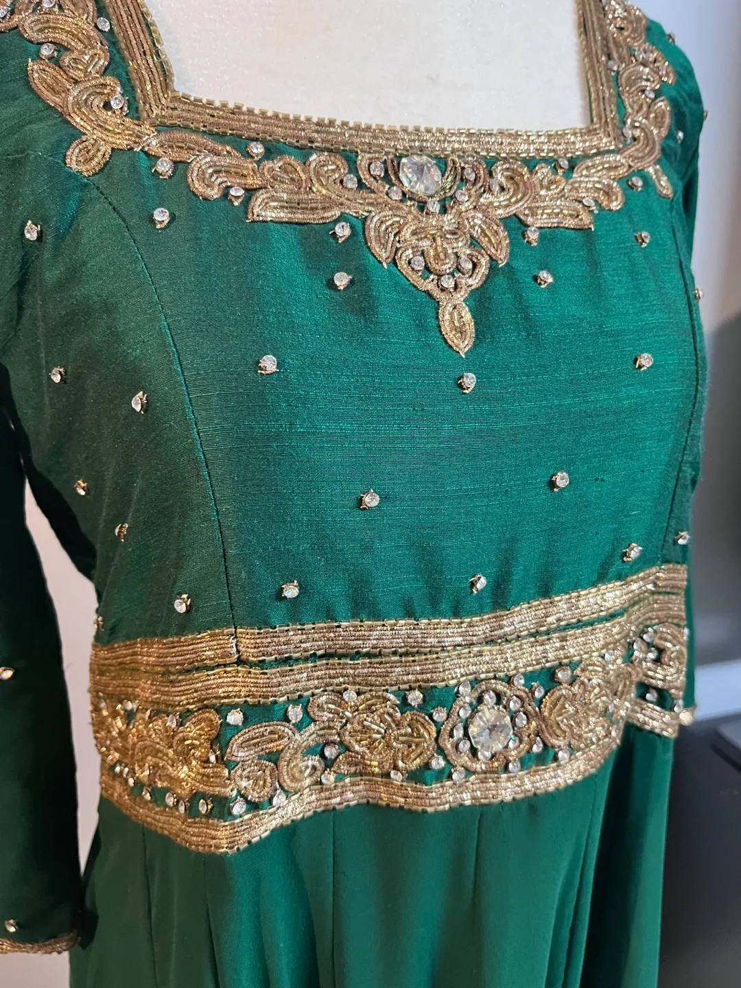 Gorgeous Emerald Green Embroidered Shalwar Kameez image indicator(3)