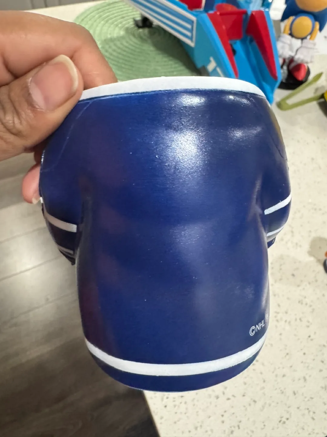 Toronto Maple Leafs goalie-shaped cup image indicator(2)