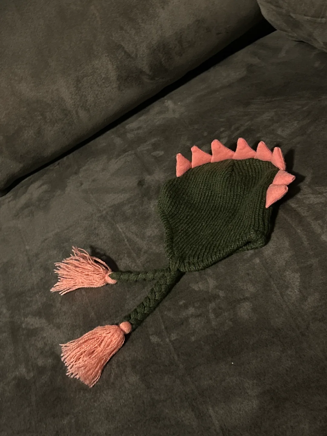 Adorable Dinosaur Knit Hat for Pet image indicator(2)
