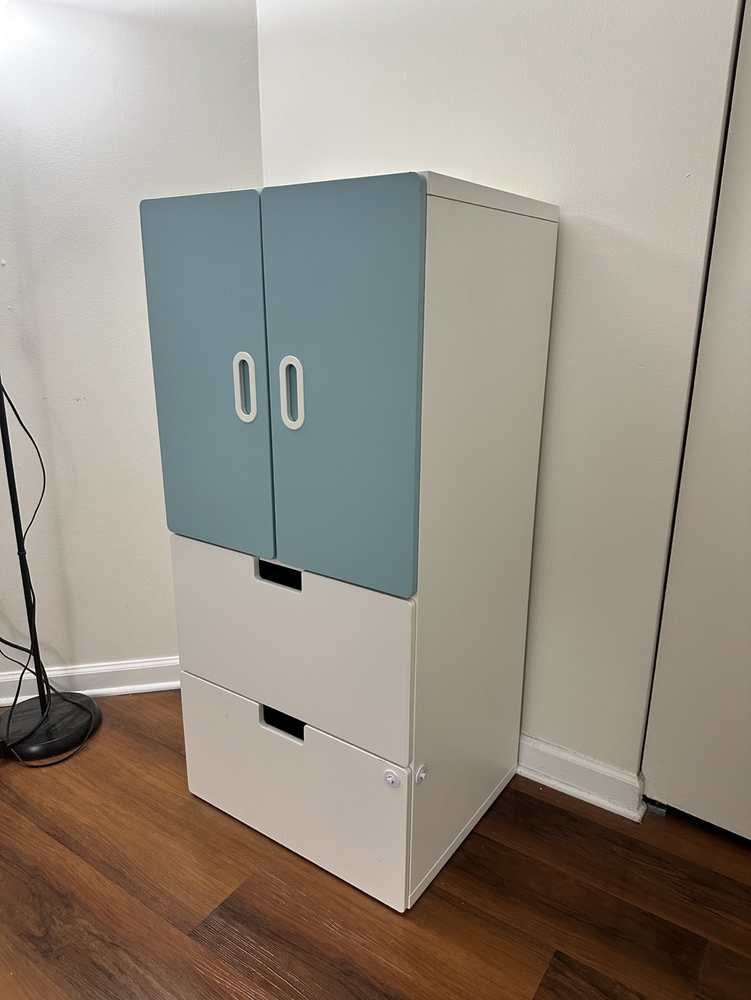 Dresser/closet