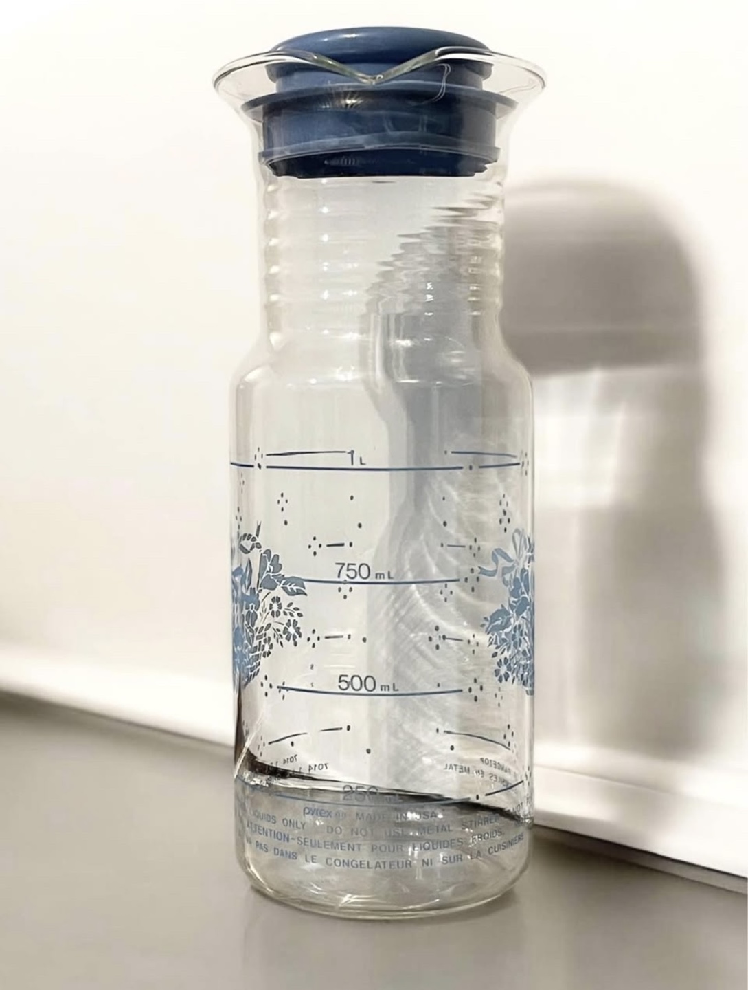 Vintage Pyrex Carafe - photo 2