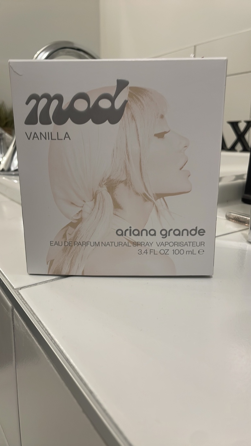 Ariana Grande Mod Vanilla Eau De Parfum 100ml - photo 2