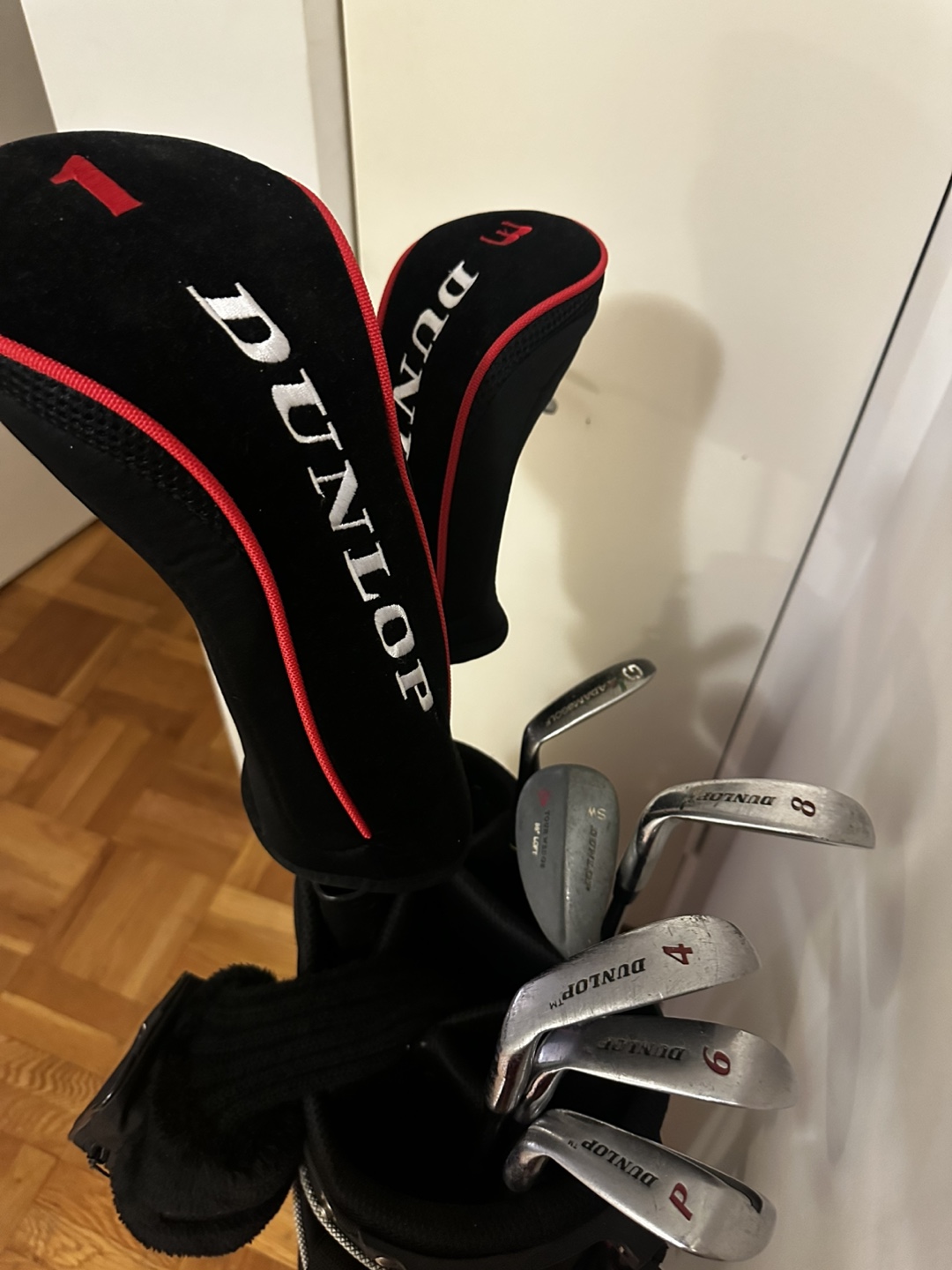 Dunlop Golf Club Set with Bag