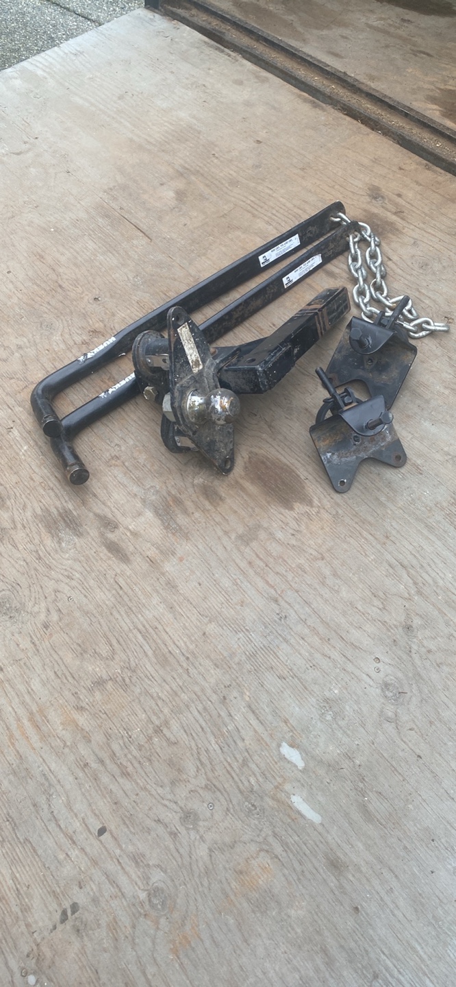 Curt Trailer Hitch Receiver with Safety Chains - photo 2