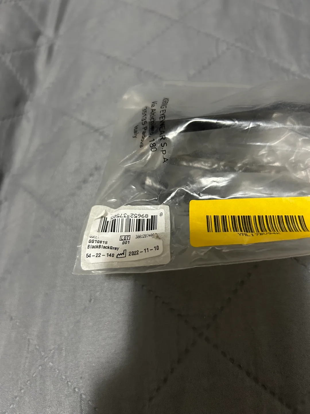 Gucci Sunglasses Black image indicator(5)