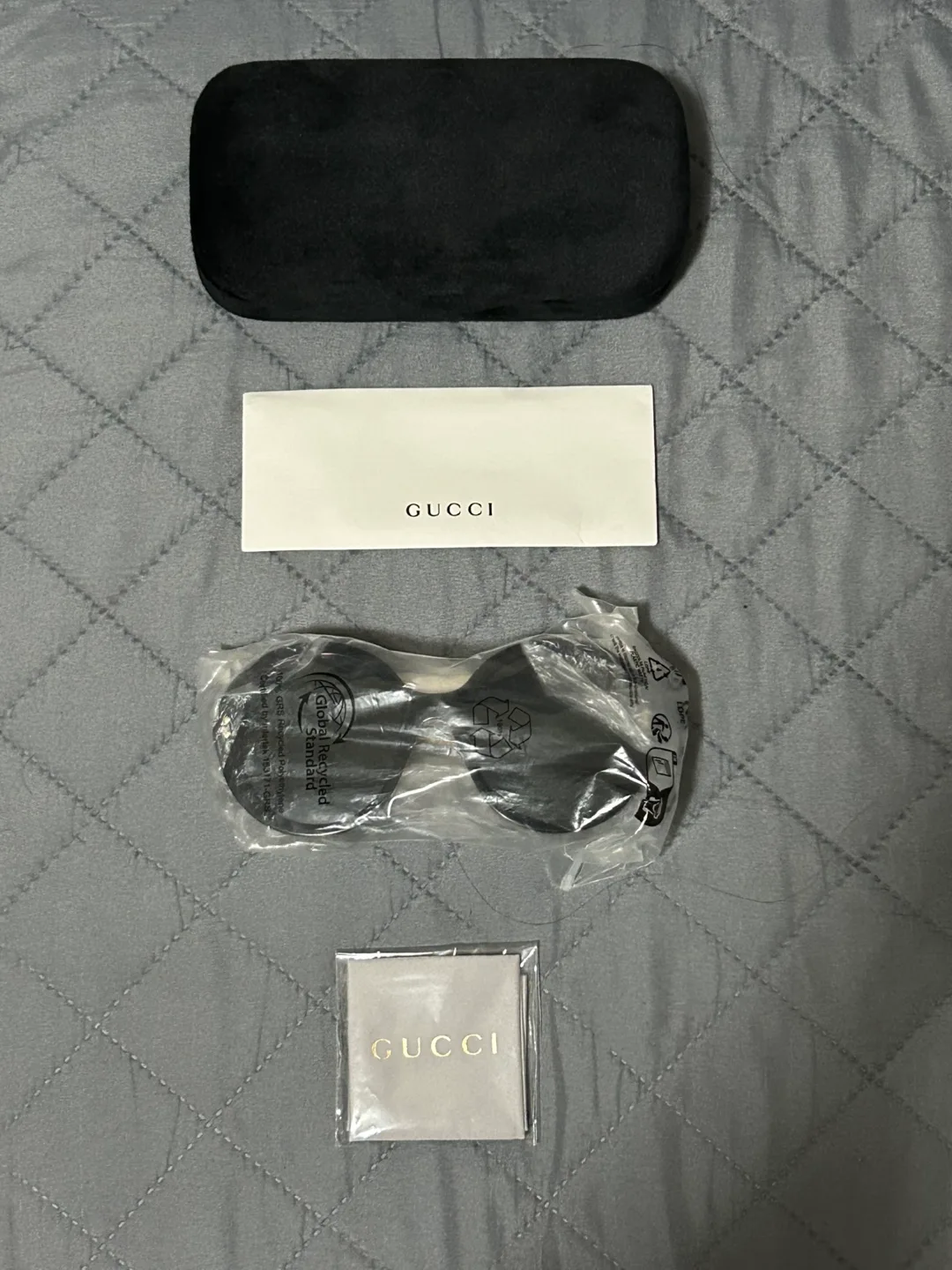 Gucci Sunglasses Black image indicator(4)