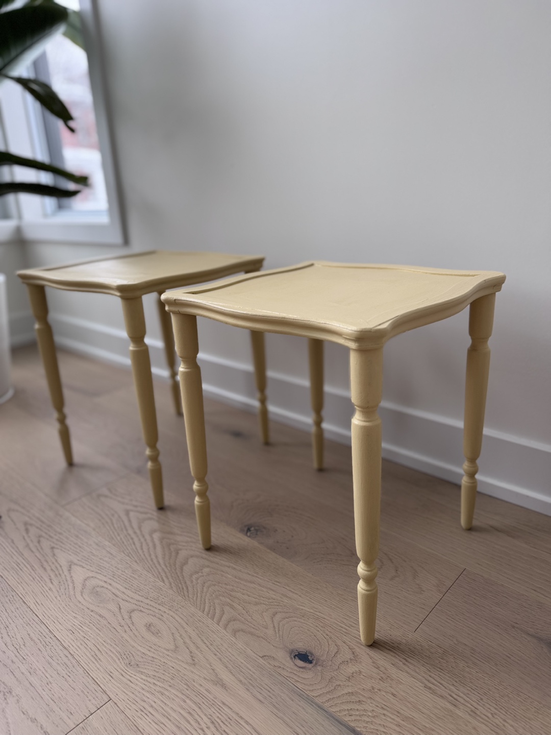 Pair of Vintage Yellow Side Tables - photo 2