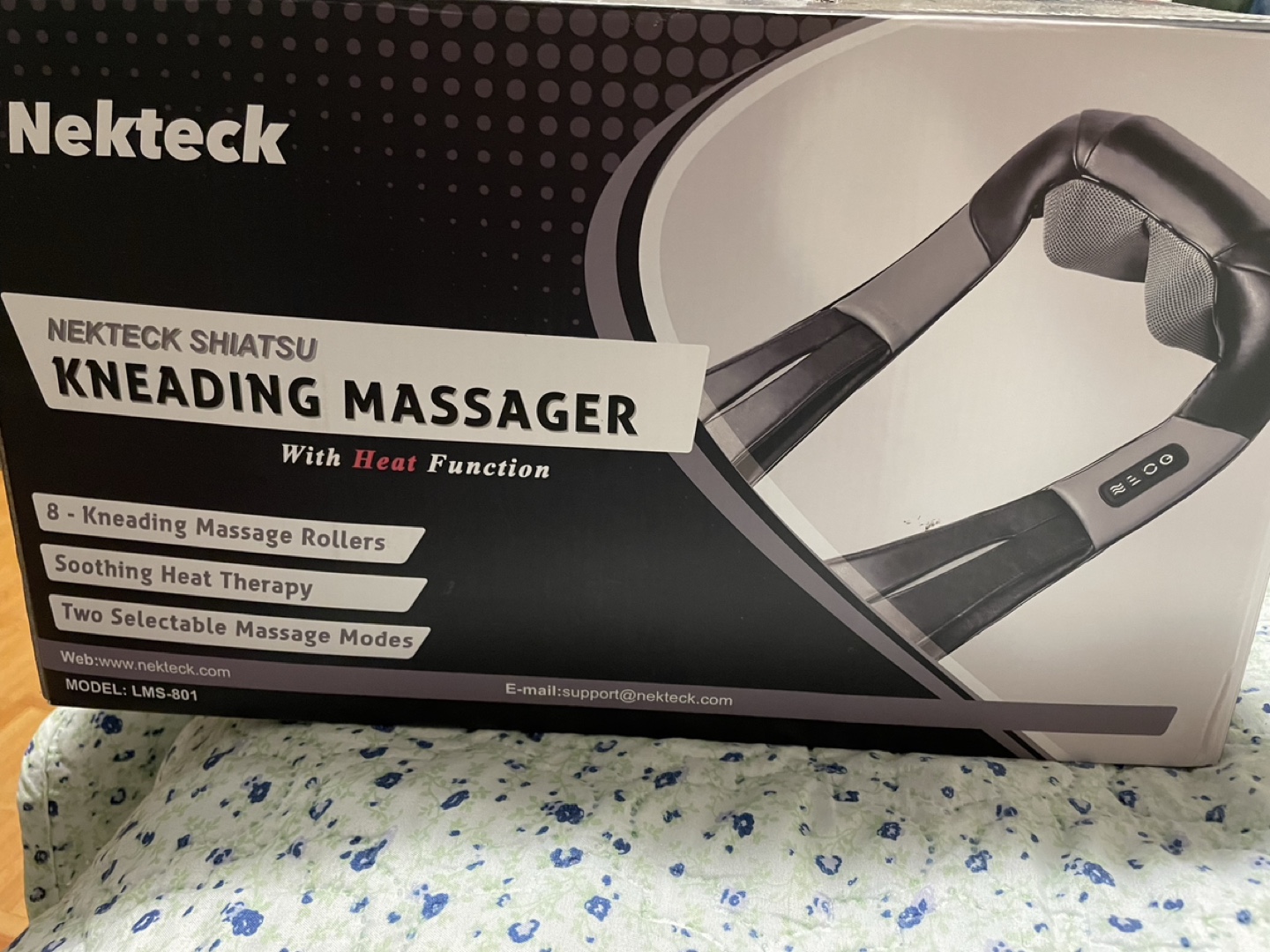Nekteck Shiatsu Kneading Massager with Heat