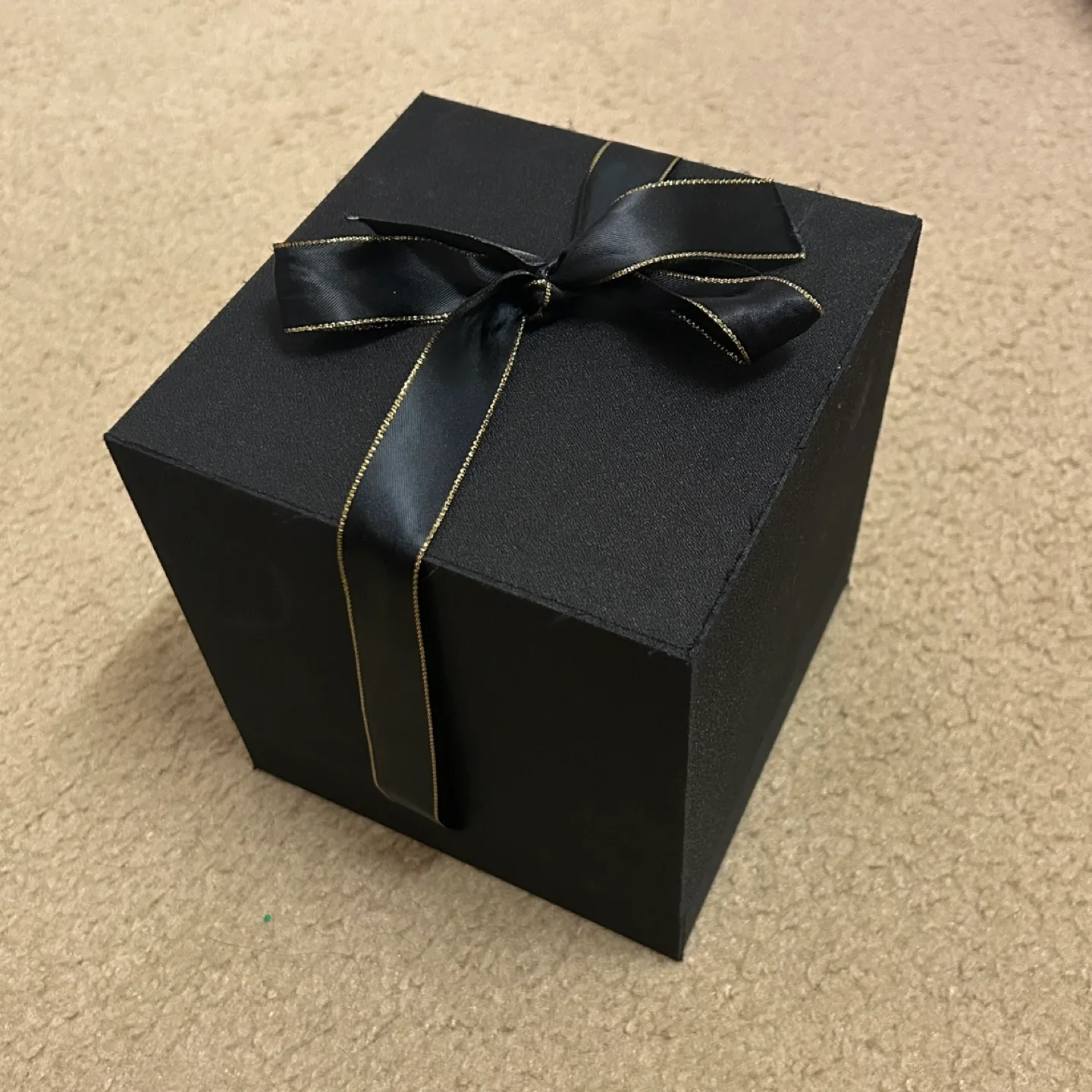 Valentines - Preserved Rose Dome with Fairy Lights image indicator(3)