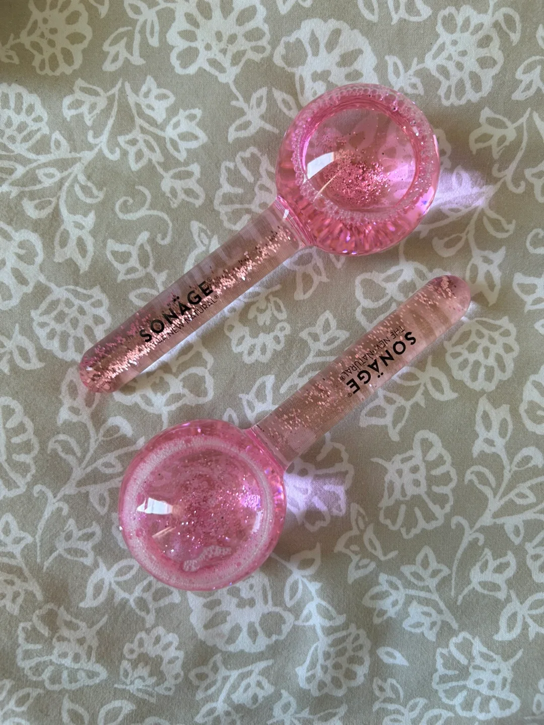 Icy Face Globes image indicator(2)