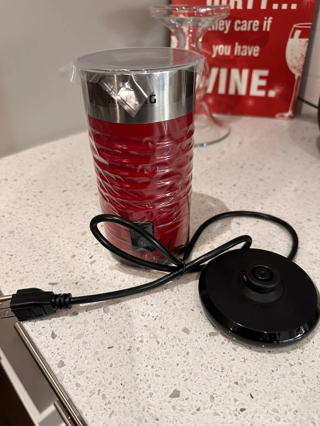 New Keurig Milk Frother - Red image indicator(2)