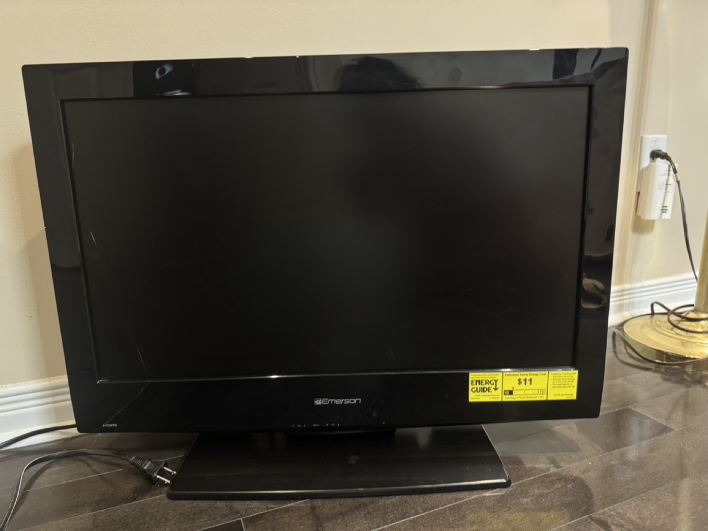 Emerson 32’ LCD TV - photo 2