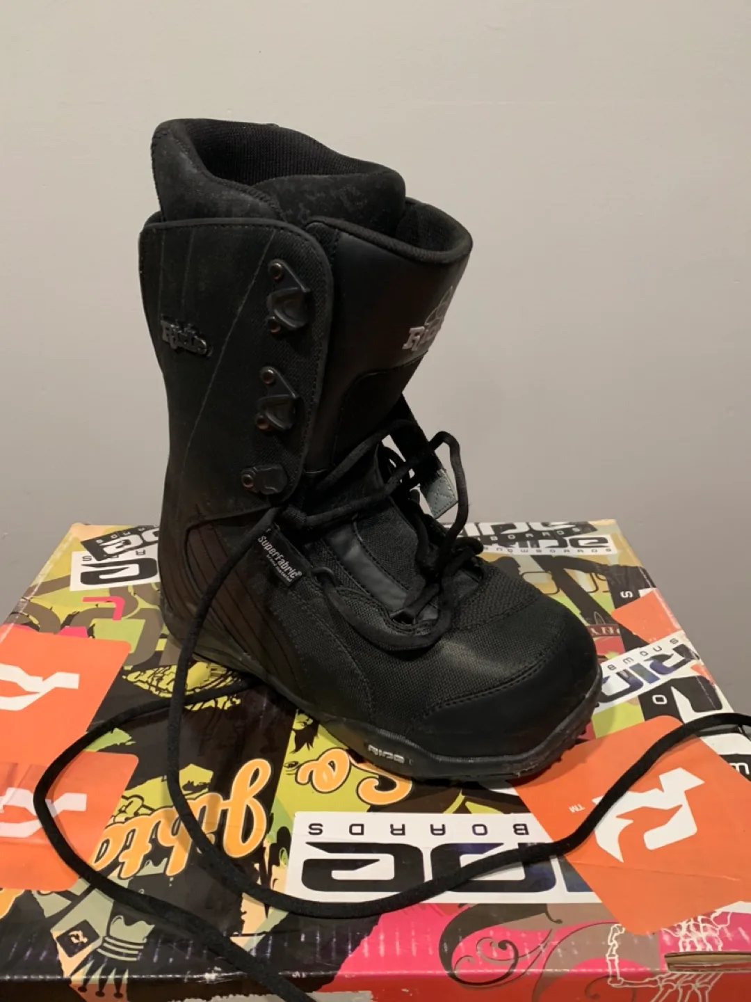 Ride Snowboard Package - Includes Boots & Bindings image indicator(4)