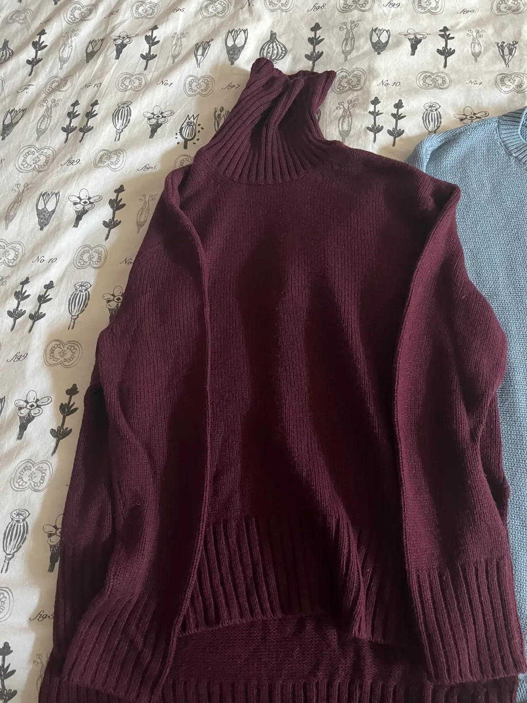 Three Women's Knitted Sweaters image indicator(2)