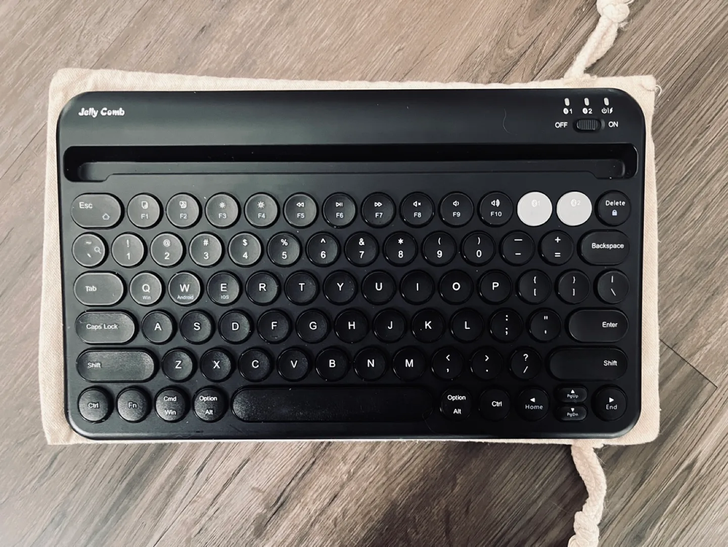 Jelly Comb Bluetooth Keyboard - Portable & Compact