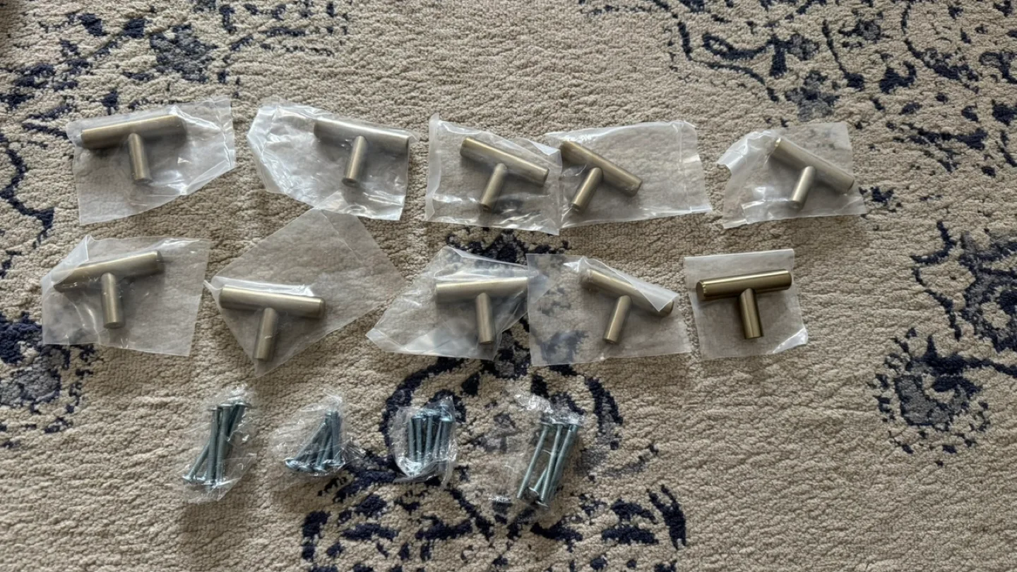 BRAND NEW 10 PACK Brushed Nickel Cabinet Pulls. $ 10 FOR ALL!!! image indicator(8)