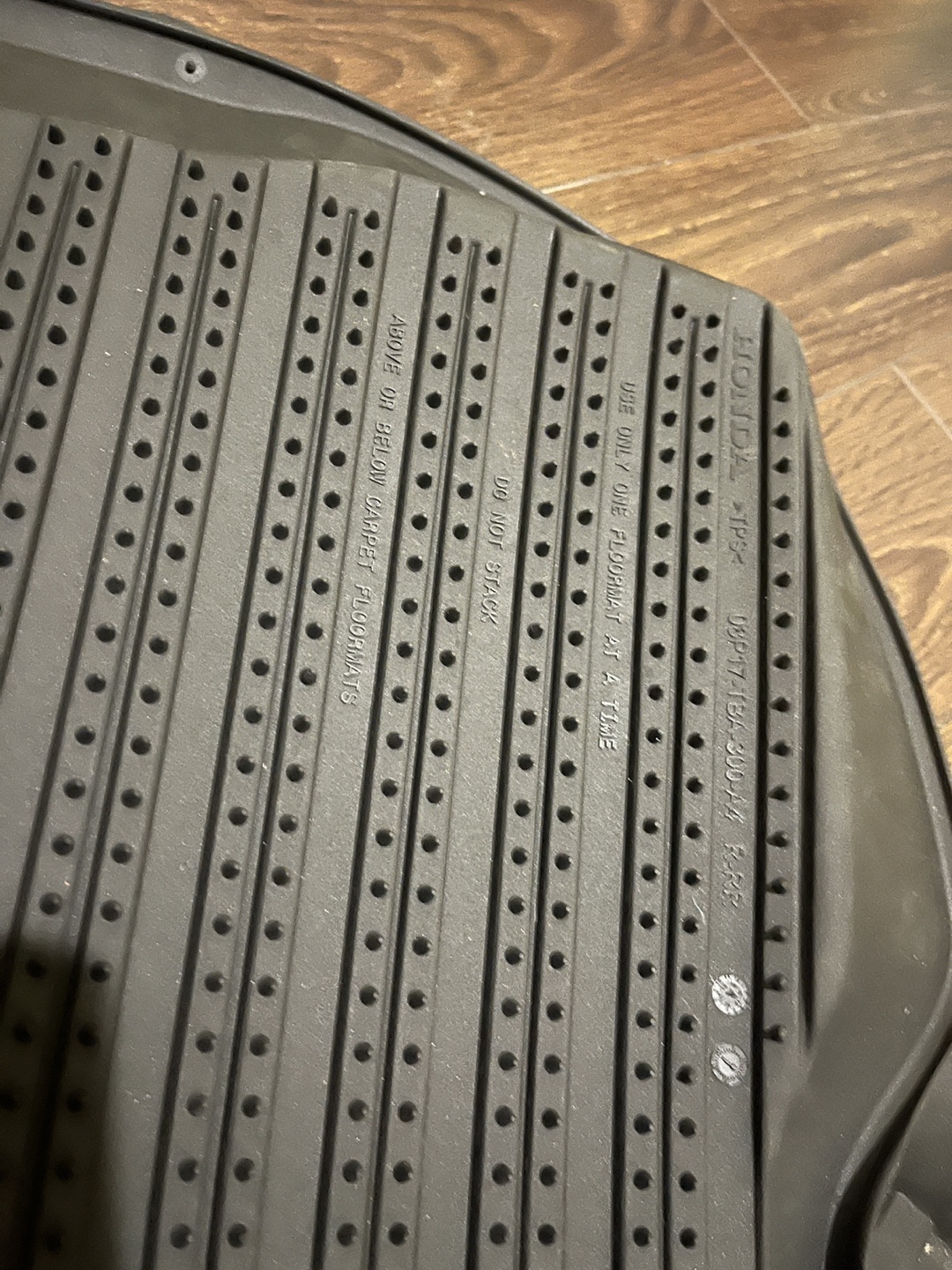 Original Honda CRV Floor Mats - photo 4