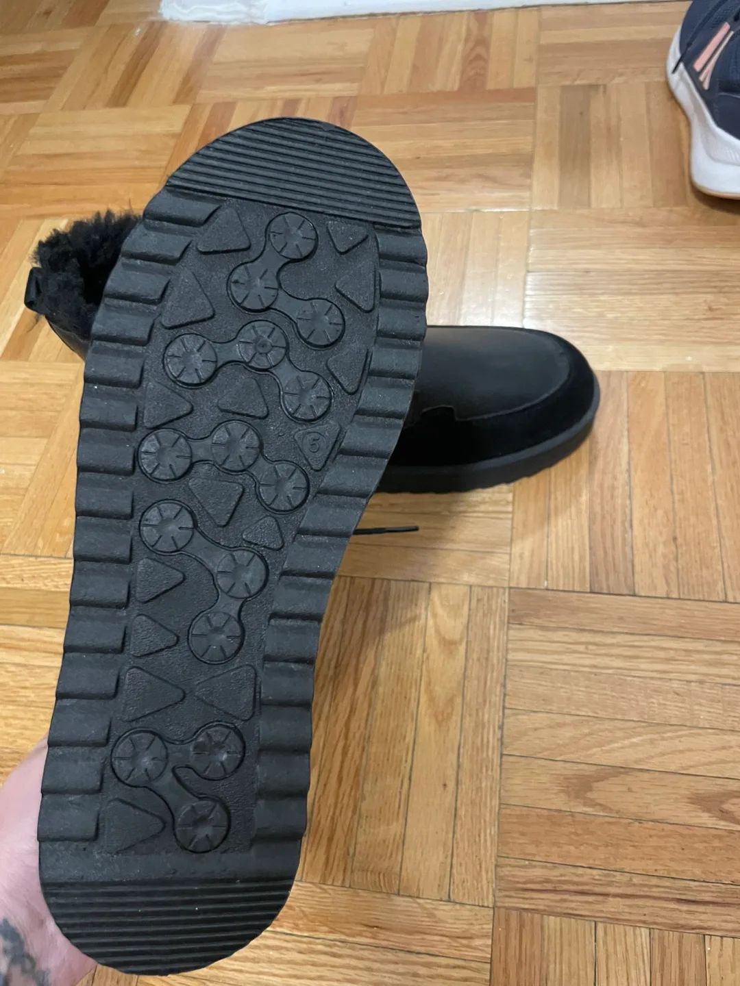 Boots image indicator(3)