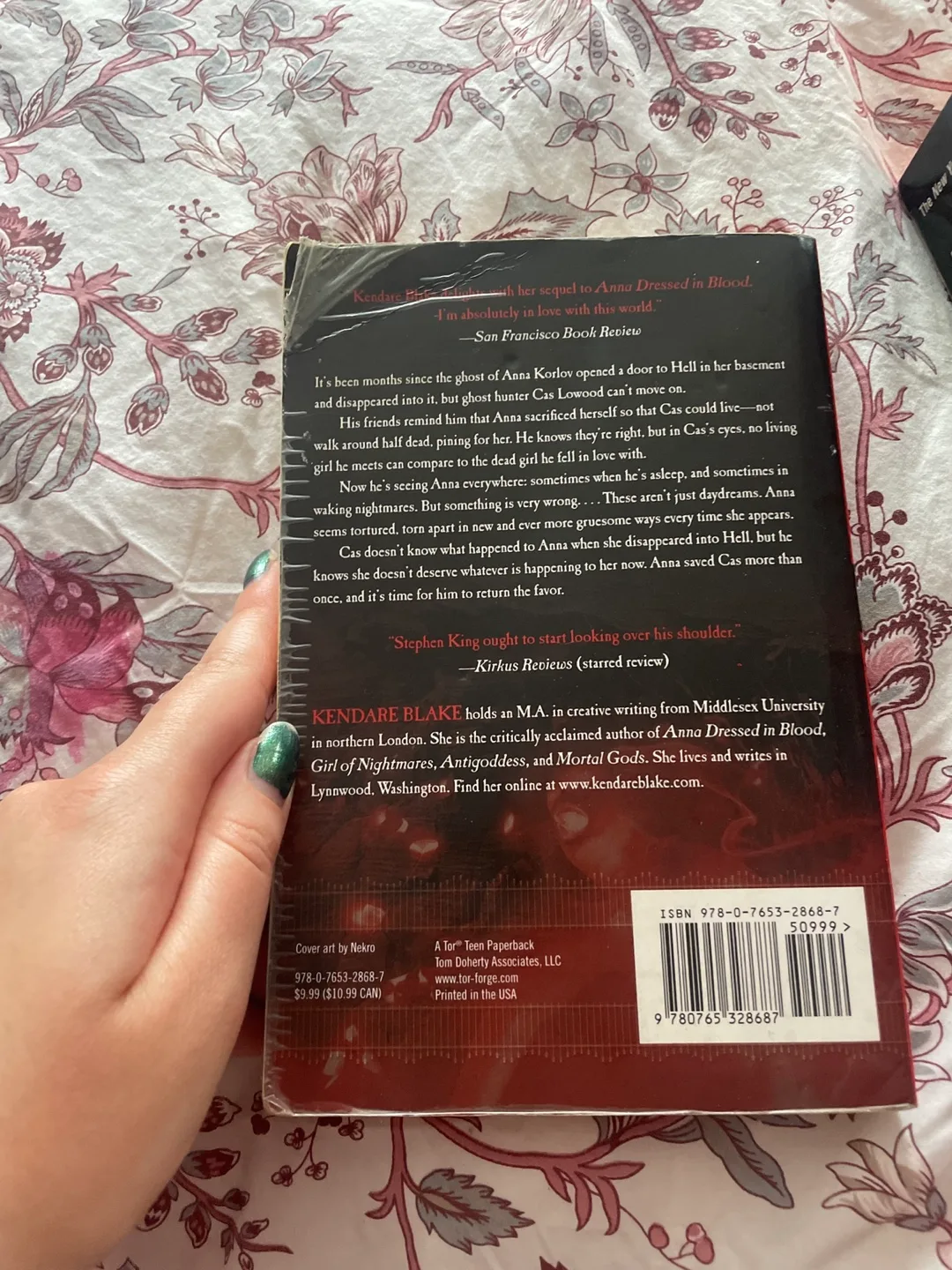 Girl of Nightmares by Kendare Blake - Paperback image indicator(3)