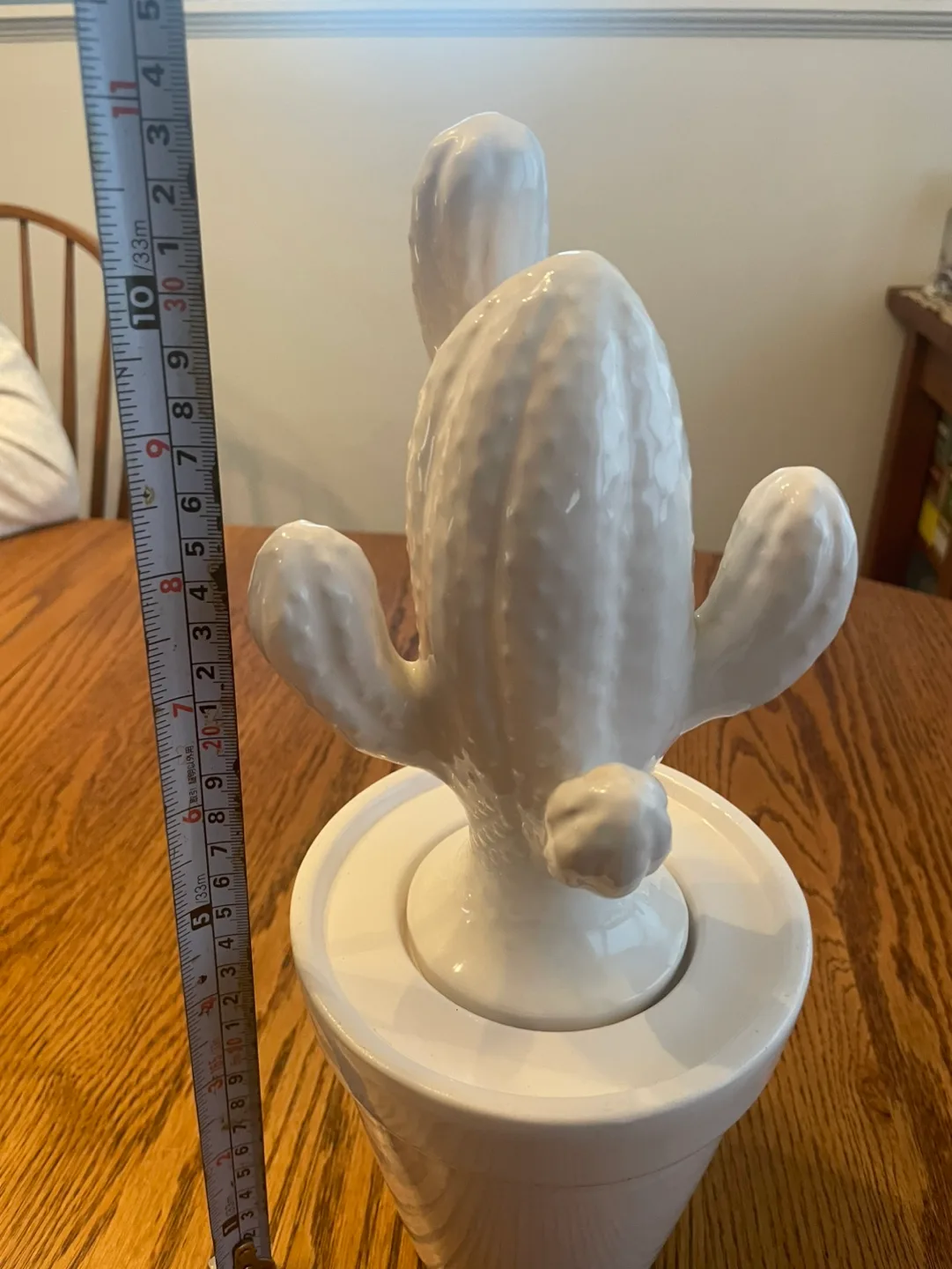 White Ceramic Cactus Planter image indicator(3)