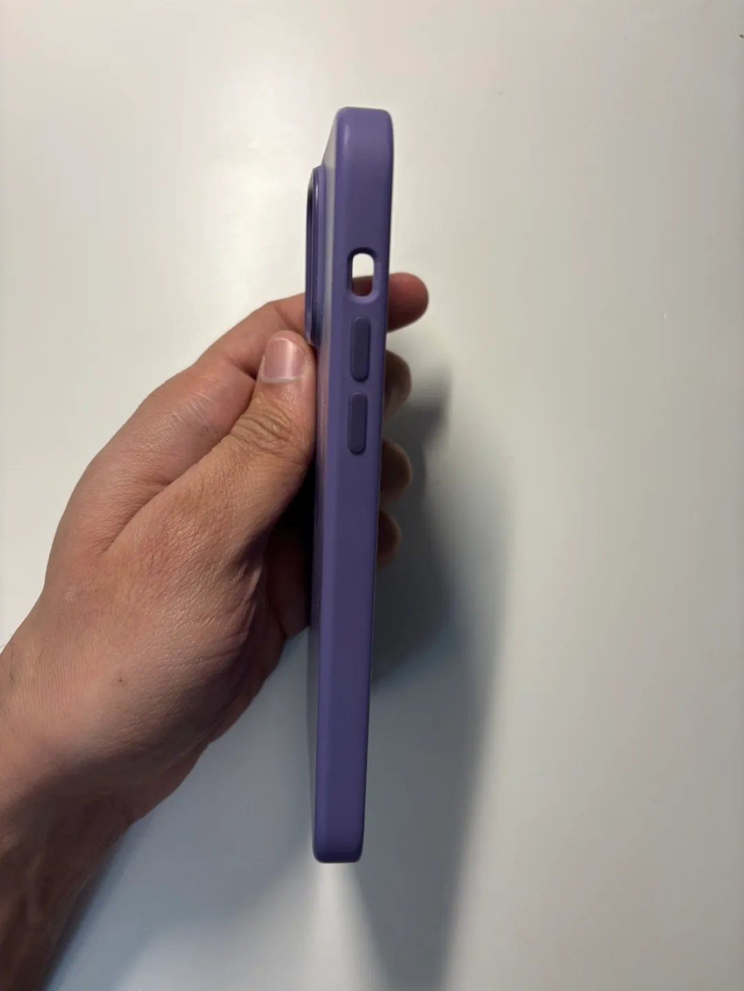 Purple iPhone 14 Pro Max Silicone Case image indicator(4)