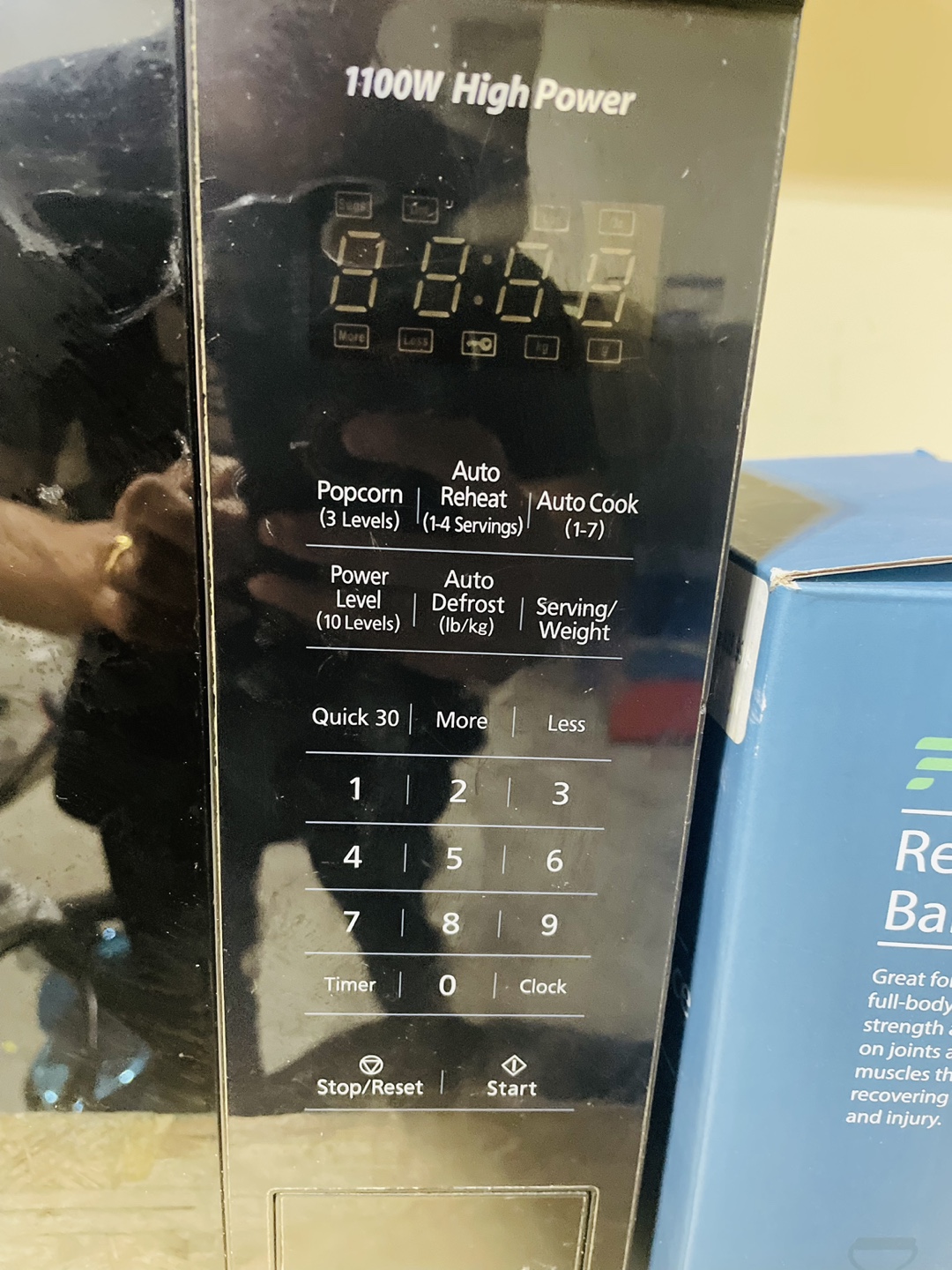 Panasonic 1100W Microwave - photo 2