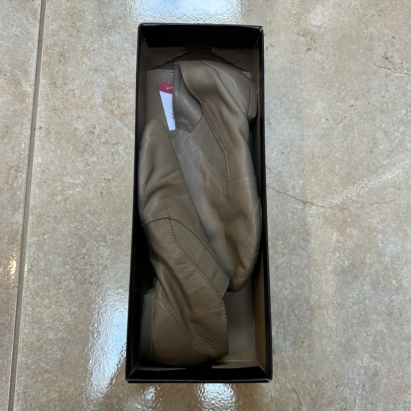 Capezio Beige Tan Jazz Dance Shoes (Size 2M) image indicator(4)