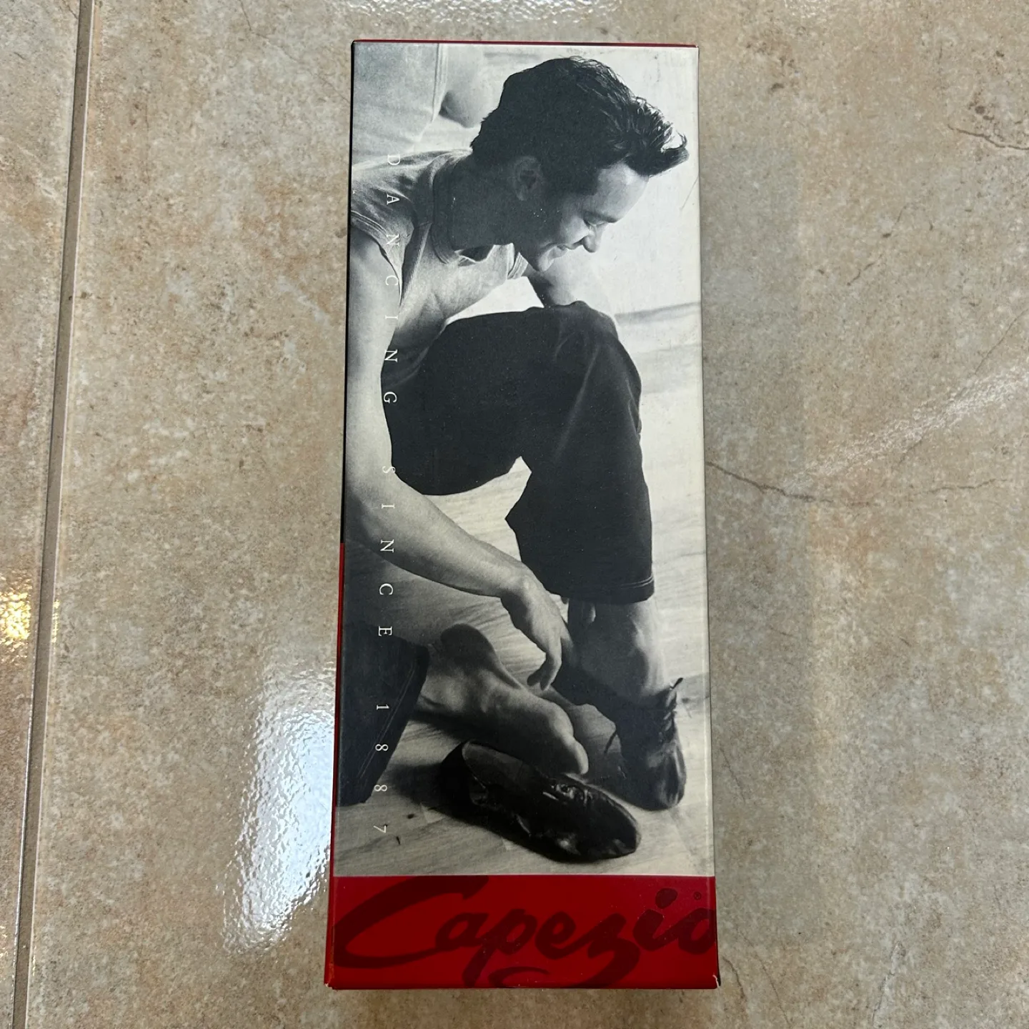 Capezio Beige Tan Jazz Dance Shoes (Size 2M) image indicator(5)